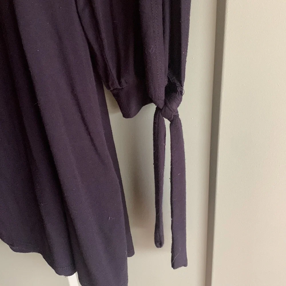 🖤 Lulu’s Black Dress - Picture 4 of 7